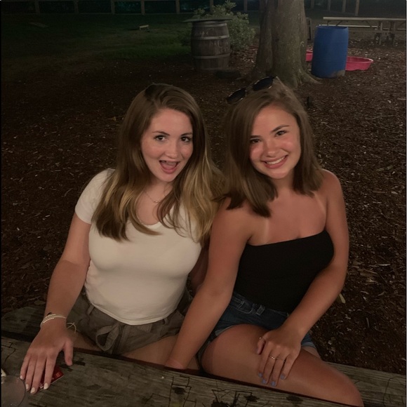 about me!! ❤️ - Picture 2 of 5